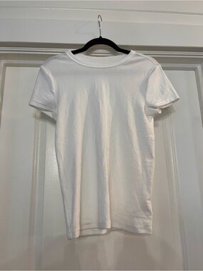 GAP White Short Sleeve Crew Neck Tee